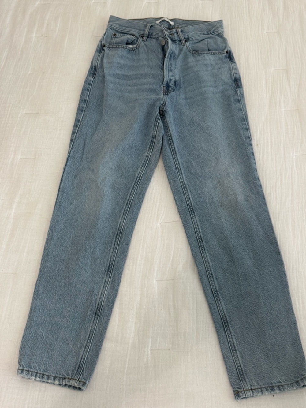 PacSun Women's Straight Jeans in Washed Blue